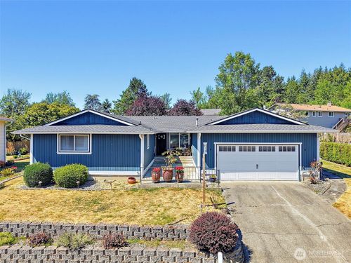 914 S 30th Pl, Renton, WA, 98055-5030 | Card Image