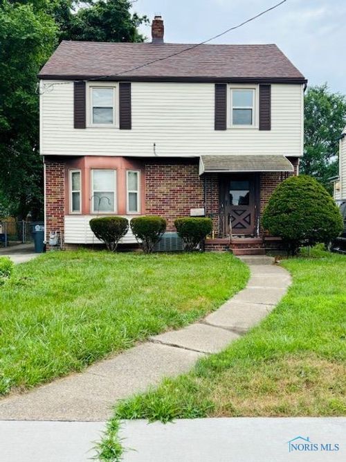 4136 Berwick Avenue, Toledo, OH, 43612 | Card Image