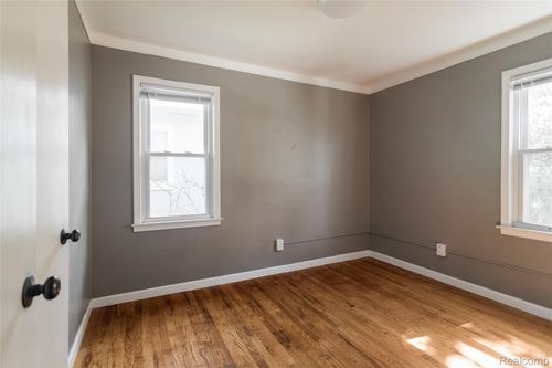 17214 Hanna St, Melvindale, MI, 48122-1066 | Card Image