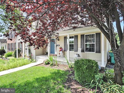312 N 5th St, COLUMBIA, PA, 17512-2104 | Card Image