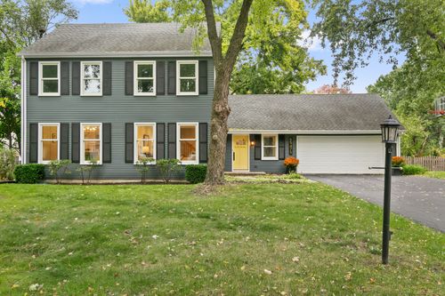 6S475 Sussex Rd, Naperville, IL, 60540-5911 | Card Image