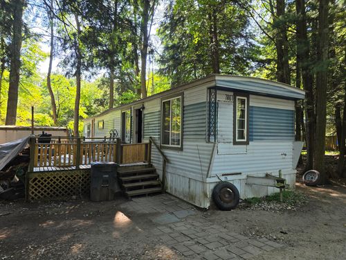 7867 Wisconsin St, Shelby, MI, 49455-9582 | Card Image
