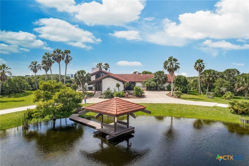 1809 W Harrison Ave, Port O Connor, TX, 77982-7713 | Card Image