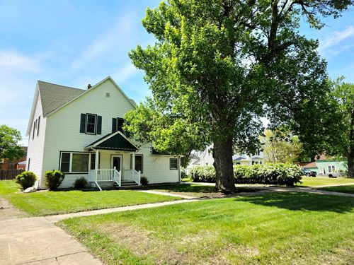 2550 Linden Ave, Slayton, MN, 56172-1317 | Card Image