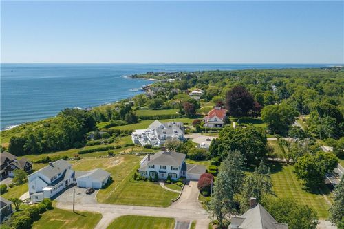 7 Jenckes Ct, Narragansett, RI, 02882-2907 | Card Image