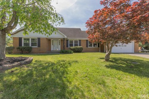 7527 Taylor Cir, Evansville, IN, 47715-5273 | Card Image