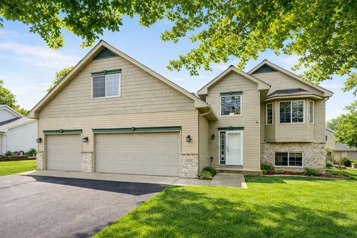 2102 Whitetail Run, Buffalo, MN, 55313-2359 | Card Image