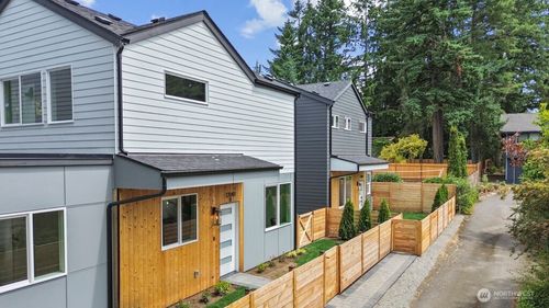12048 5th Ave Ne, Seattle, WA, 98125 | Card Image
