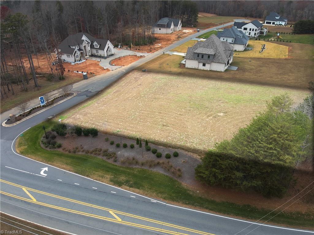 Land in Summerfield 3