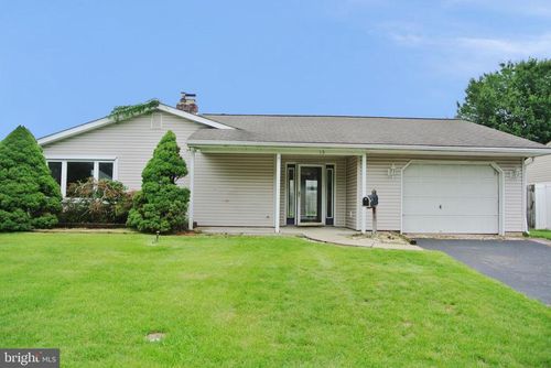 15 Dogwood Dr, LEVITTOWN, PA, 19055-1715 | Card Image