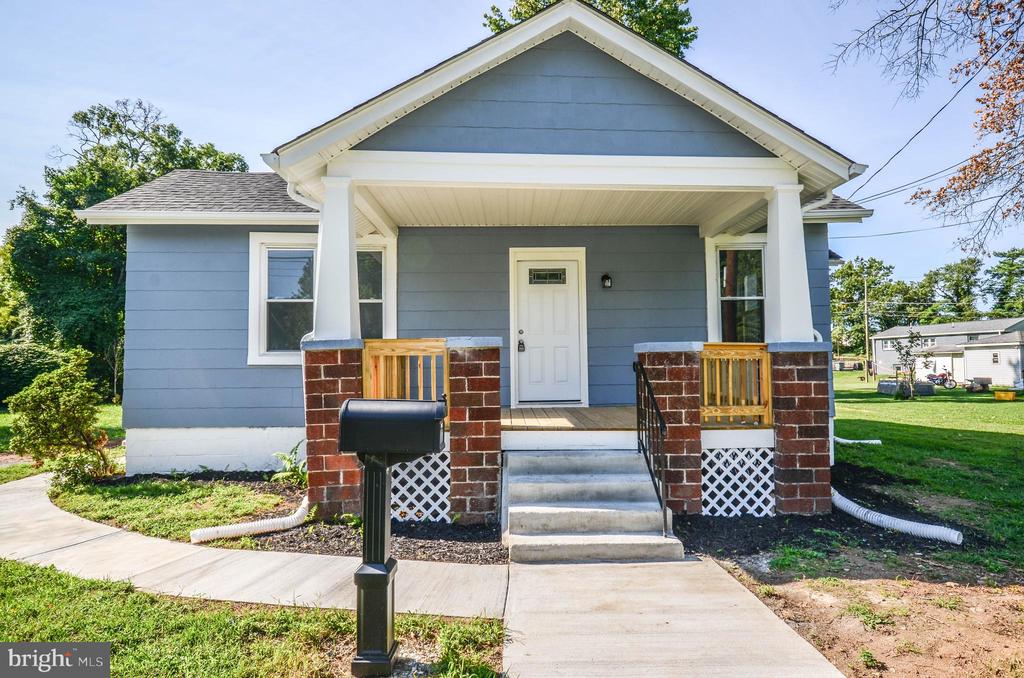 Longfellow St, Riverdale, MD 20737