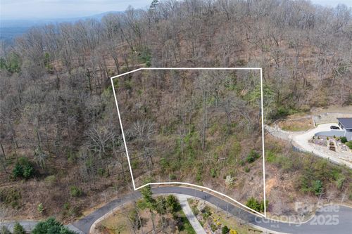 12 Grovepoint Way, Asheville, NC, 28804-0138 | Card Image