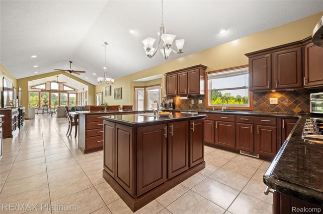 8922 McClement Rd.430.jpg | Image 17