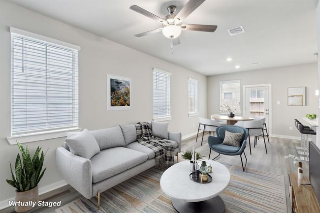 587 Avisa Dr, House other with 3 bedrooms, 3 bathrooms and 2 parking in Kemah TX | Image 7