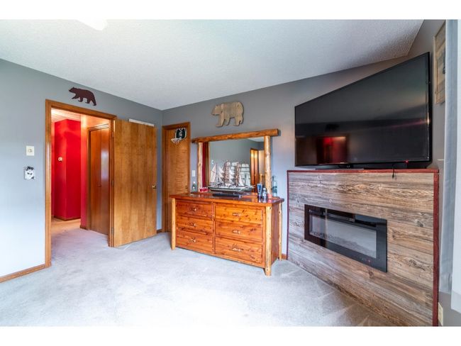 705 Pine Run, House other with 3 bedrooms, 2 bathrooms and null parking in Angola IN | Image 11