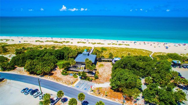 APT-10 - 109 Bayshore Rd, Condo with 2 bedrooms, 2 bathrooms and null parking in Nokomis FL | Image 66