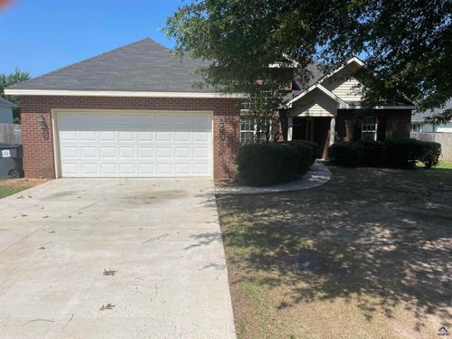 302 Myles Ln, Bonaire, GA, 31005-3158 | Card Image