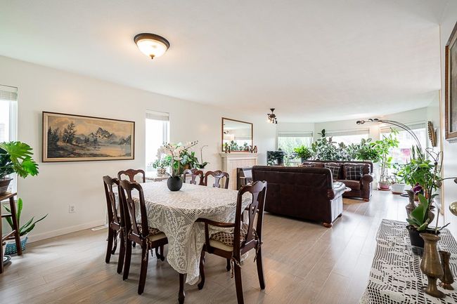 2992 152a St, House other with 3 bedrooms, 2 bathrooms and 4 parking in Surrey BC | Image 7
