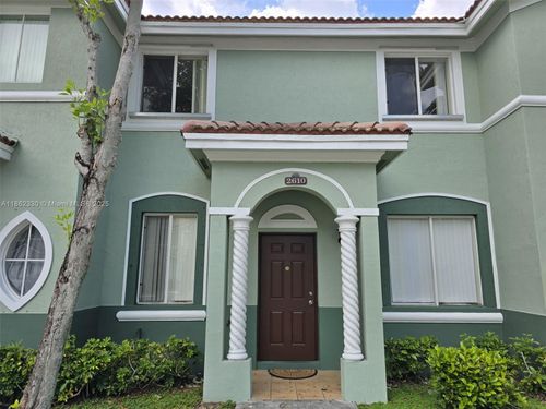 300-2610 Se 14th Ave, Homestead, FL, 33035-2460 | Card Image