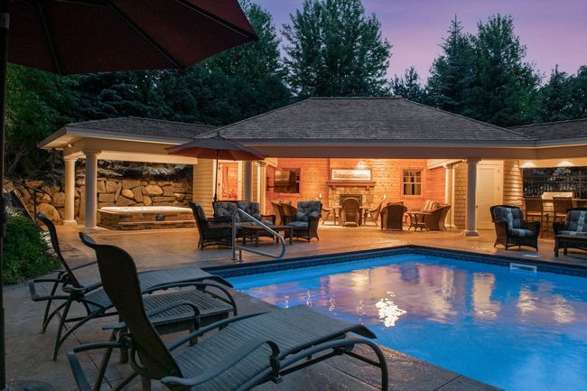 1904 Linner Rd, House other with 4 bedrooms, 5 bathrooms and null parking in Wayzata MN | Image 4