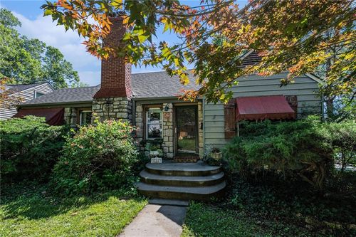 5147 Maple Ave, Mission, KS, 66202-1825 | Card Image