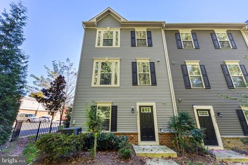 4511 Joseph Bristow Ln, ANNANDALE, VA, 22003-5464 | Card Image
