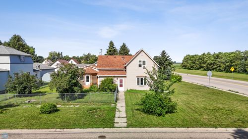 362 5th Ave N, Casselton, ND, 58012-3228 | Card Image