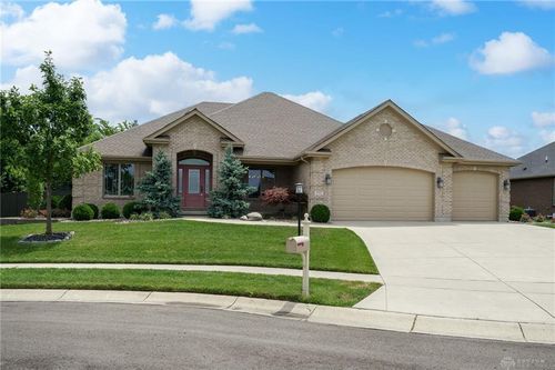 332 Crown Point Dr, Dayton, OH, 45458-1116 | Card Image