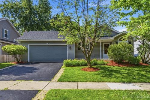 562 Roxbury Dr, Naperville, IL, 60565-3177 | Card Image