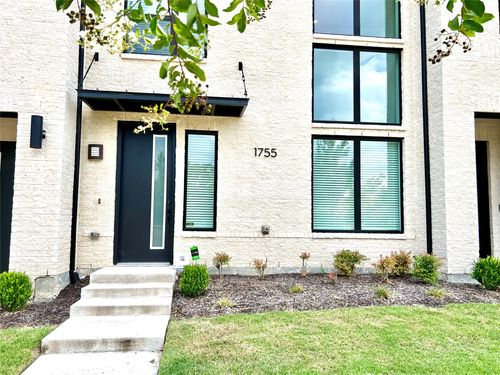 1755 Montgomery Dr, Plano, TX, 75075-1226 | Card Image
