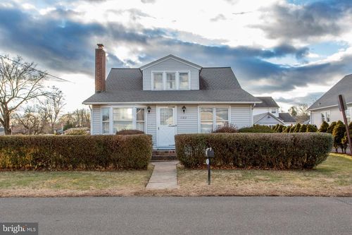 1103 Edgely Ave, TULLYTOWN, PA, 19007-5812 | Card Image