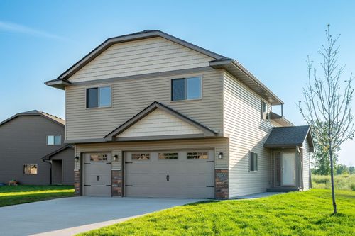 2100 Eagle St, Rush City, MN, 55069-5047 | Card Image