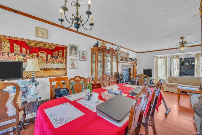1960 148 A Street, House other with 4 bedrooms, 2 bathrooms and 3 parking in Surrey BC | Image 6