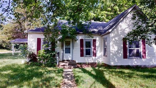 1301 N Washington St, Nevada, MO, 64772-1159 | Card Image