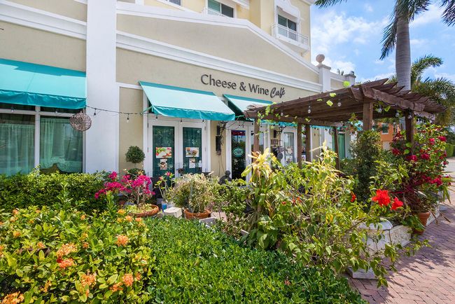APT-623 - 804 E Windward Way, Condo with 2 bedrooms, 2 bathrooms and null parking in Lantana FL | Image 36
