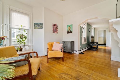 295 Beacon St, Somerville, MA, 02143 | Card Image
