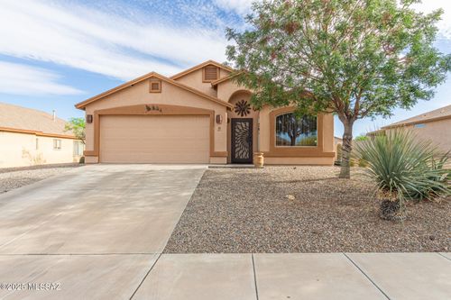 2951 W Calle Leonido, Tucson, AZ, 85746 | Card Image