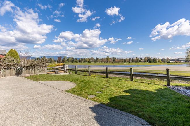107 - 19639 Meadow Gardens Way, House other with 3 bedrooms, 2 bathrooms and 4 parking in Pitt Meadows BC | Image 38