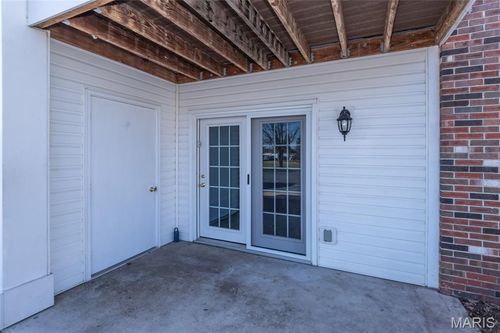 unit-e-3402 Country Stone Manor Dr, Manchester, MO, 63088-1452 | Card Image