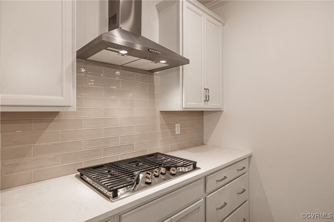 Photo from Boone Homes Gallery; photo of similar home, not home for sale; upgrades shown | Image 5