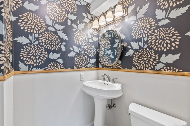23 Shepherd St, House other with 3 bedrooms, 2 bathrooms and null parking in Norwalk CT | Image 13