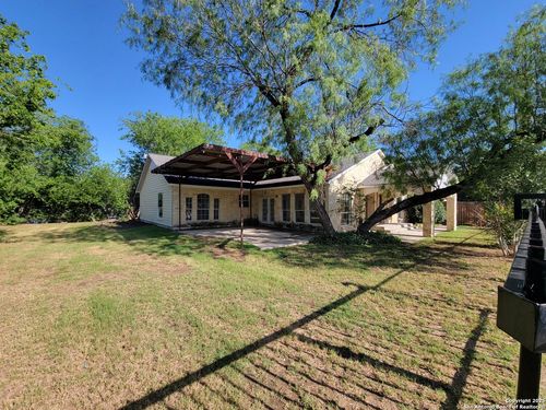 9235 Lasswell, San Antonio, TX, 78211-4157 | Card Image