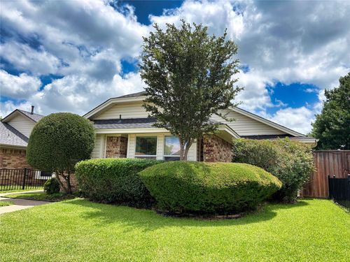 320 Crooked Ln, Mesquite, TX, 75149-2555 | Card Image