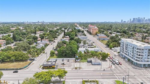 5495 Nw 17th Ave, Miami, FL, 33142-3847 | Card Image