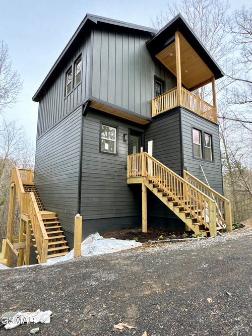 924 N N Highland Drive, Gatlinburg, TN, 37738 | Card Image