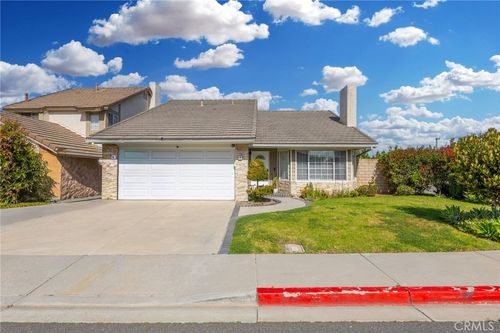 2 Shelby, Irvine, CA, 92620-6211 | Card Image