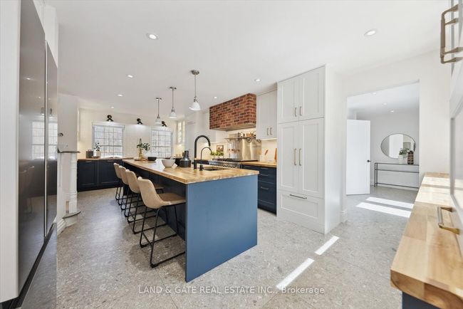 398 Sandy Hook Rd, House other with 7 bedrooms, 5 bathrooms and 20 parking in Pontypool ON | Image 14