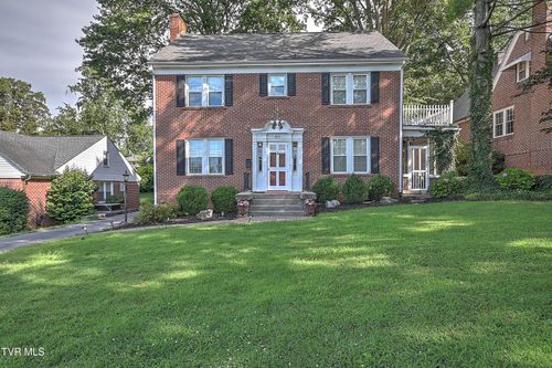 611 Lawrence Ave, Bristol, VA, 24201-3539 | Card Image