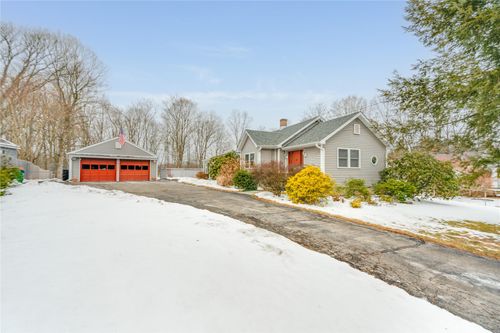 557 Violet Avenue, Hyde Park, NY, 12538 | Card Image