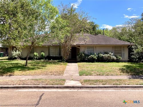2603 Bon Aire Ave, Victoria, TX, 77901-4423 | Card Image